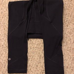 Lululemon pace rival crop size 4